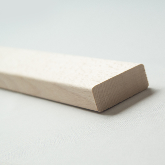 Planed beech wood elements with Radius 3 edges